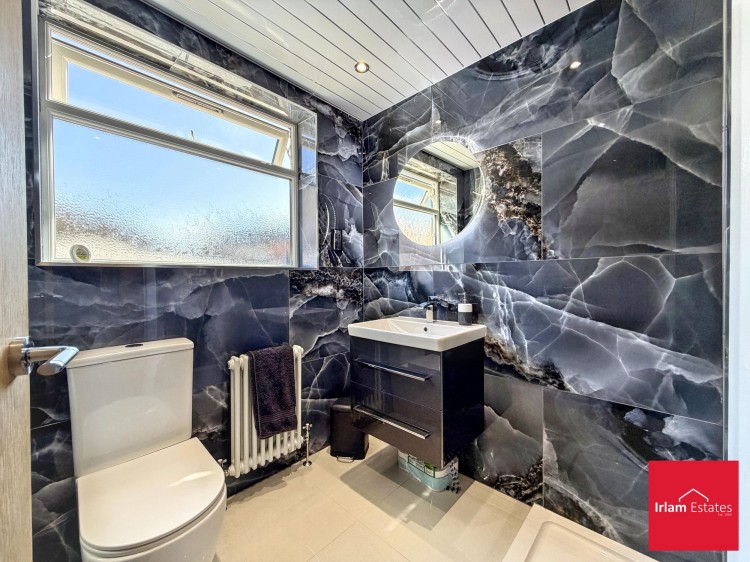 Images for Platts Drive, Irlam, M44 EAID:3405264228 BID:2714ea13-4875-41c2-9250-130c9b5cb2ff