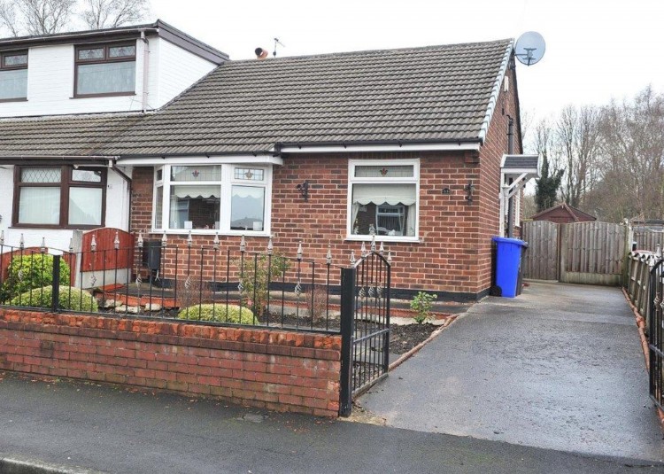 Images for Sunningdale Drive, Irlam, M44 EAID:3405264228 BID:2714ea13-4875-41c2-9250-130c9b5cb2ff
