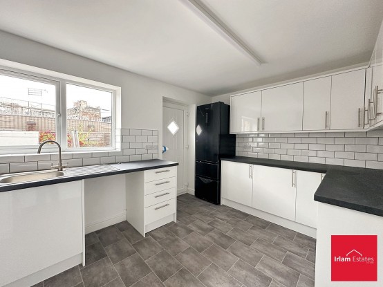 Images for Montonmill Gardens, Eccles, M30 EAID:3405264228 BID:2714ea13-4875-41c2-9250-130c9b5cb2ff