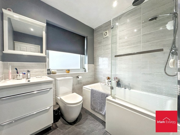 Images for Brook Grove, Irlam, M44 EAID:3405264228 BID:2714ea13-4875-41c2-9250-130c9b5cb2ff