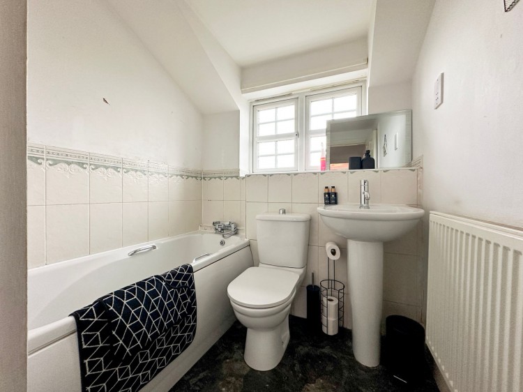 Images for Glenmuir Close, Irlam, M44 EAID:3405264228 BID:2714ea13-4875-41c2-9250-130c9b5cb2ff