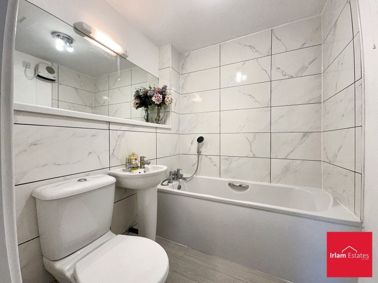 Images for Mona Way, Irlam, M44 EAID:3405264228 BID:2714ea13-4875-41c2-9250-130c9b5cb2ff
