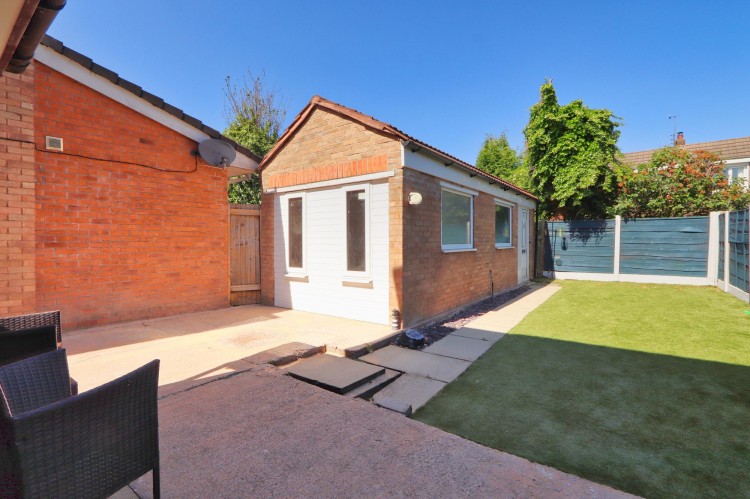 Images for Edale Close, Irlam, M44 EAID:3405264228 BID:2714ea13-4875-41c2-9250-130c9b5cb2ff