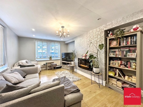 Images for Moss Meadow Road, Carrington House, M6 EAID:3405264228 BID:2714ea13-4875-41c2-9250-130c9b5cb2ff