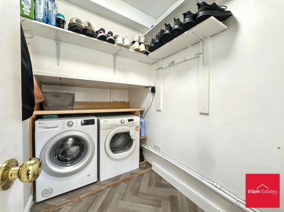 Images for Sunflower Meadow, Irlam, M44 EAID:3405264228 BID:2714ea13-4875-41c2-9250-130c9b5cb2ff