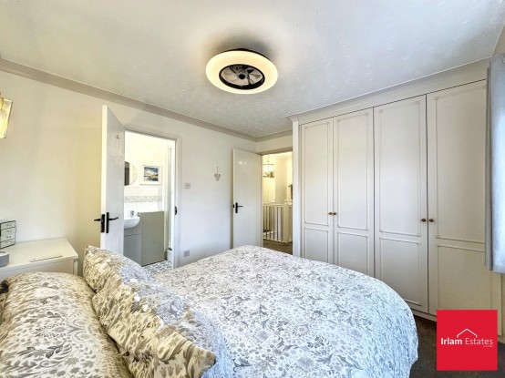 Images for Sunflower Meadow, Irlam, M44 EAID:3405264228 BID:2714ea13-4875-41c2-9250-130c9b5cb2ff