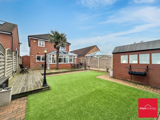 Images for Sunflower Meadow, Irlam, M44 EAID:3405264228 BID:2714ea13-4875-41c2-9250-130c9b5cb2ff