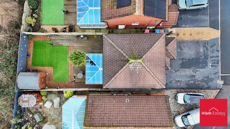 Images for Sunflower Meadow, Irlam, M44 EAID:3405264228 BID:2714ea13-4875-41c2-9250-130c9b5cb2ff