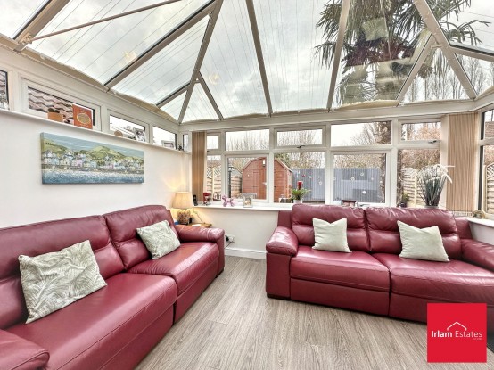 Images for Sunflower Meadow, Irlam, M44 EAID:3405264228 BID:2714ea13-4875-41c2-9250-130c9b5cb2ff