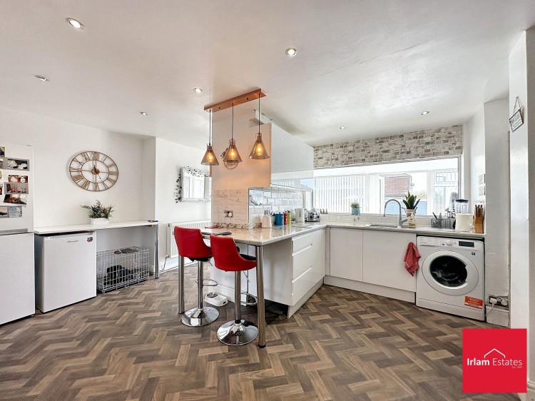 Images for Liverpool Road, Irlam, M44 EAID:3405264228 BID:2714ea13-4875-41c2-9250-130c9b5cb2ff
