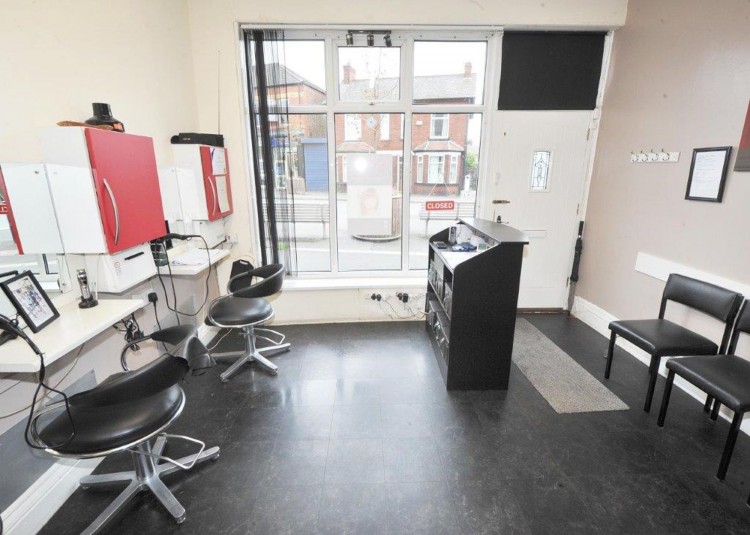 Images for Liverpool Road, Irlam, M44 EAID:3405264228 BID:2714ea13-4875-41c2-9250-130c9b5cb2ff