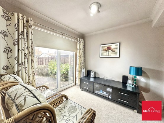 Images for Broadway, Irlam, M44 EAID:3405264228 BID:2714ea13-4875-41c2-9250-130c9b5cb2ff