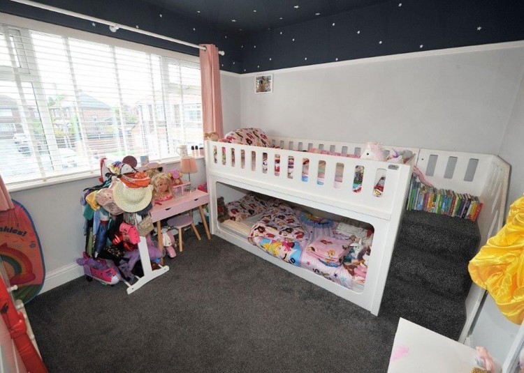 Images for Rose Crescent, Irlam, M44 EAID:3405264228 BID:2714ea13-4875-41c2-9250-130c9b5cb2ff