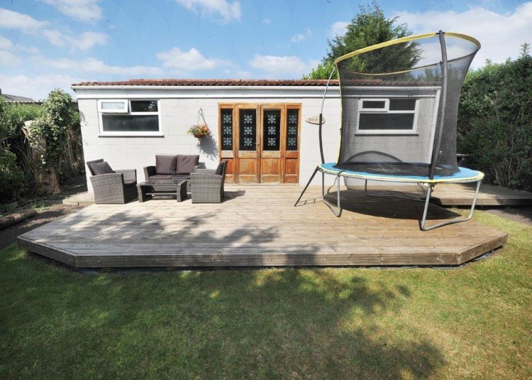 Images for Rose Crescent, Irlam, M44 EAID:3405264228 BID:2714ea13-4875-41c2-9250-130c9b5cb2ff
