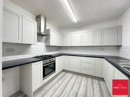 Images for Ratcliffe Avenue, Irlam, M44 EAID:3405264228 BID:2714ea13-4875-41c2-9250-130c9b5cb2ff