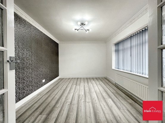 Images for Ratcliffe Avenue, Irlam, M44 EAID:3405264228 BID:2714ea13-4875-41c2-9250-130c9b5cb2ff