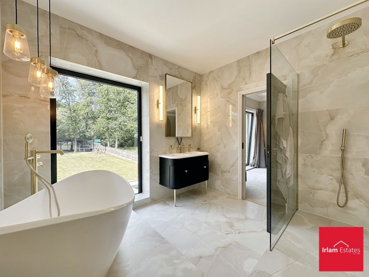 Images for Leigh Road, Worsley, M28 EAID:3405264228 BID:2714ea13-4875-41c2-9250-130c9b5cb2ff