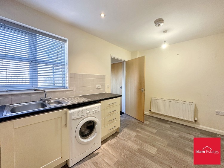 Images for School Lane, Cadishead, M44 EAID:3405264228 BID:2714ea13-4875-41c2-9250-130c9b5cb2ff