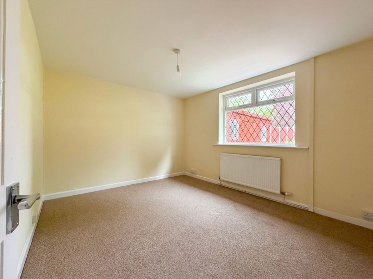 Images for Fairhills Road, Irlam, M44 EAID:3405264228 BID:2714ea13-4875-41c2-9250-130c9b5cb2ff