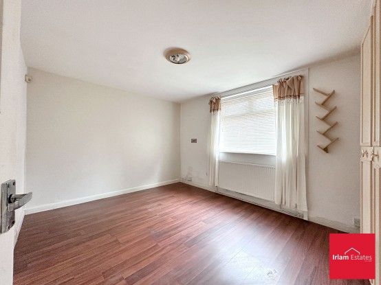 Images for Fairhills Road, Irlam, M44 EAID:3405264228 BID:2714ea13-4875-41c2-9250-130c9b5cb2ff
