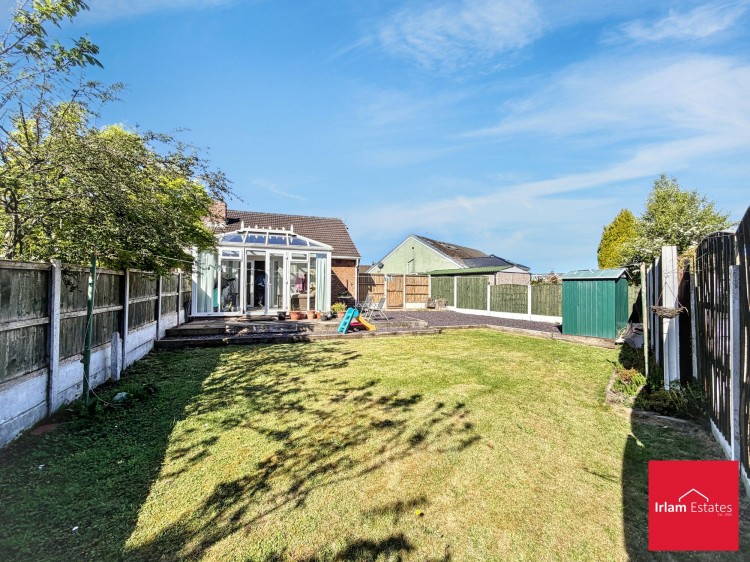 Images for Platts Drive, Irlam, M44 EAID:3405264228 BID:2714ea13-4875-41c2-9250-130c9b5cb2ff