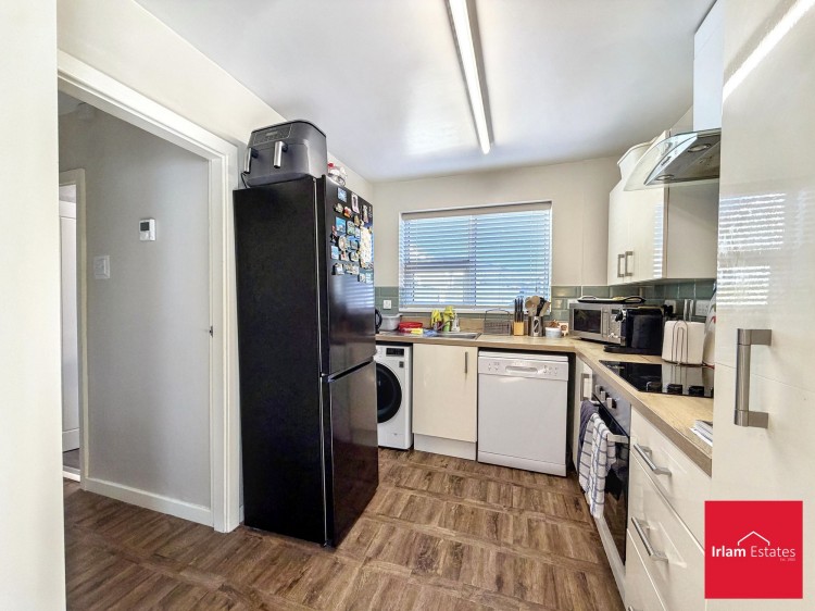 Images for Platts Drive, Irlam, M44 EAID:3405264228 BID:2714ea13-4875-41c2-9250-130c9b5cb2ff