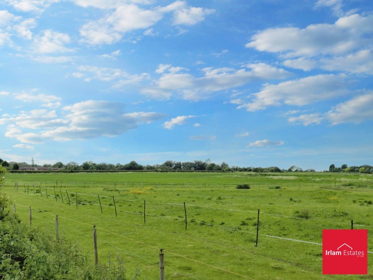 Images for Greenside Drive, Irlam, M44 EAID:3405264228 BID:2714ea13-4875-41c2-9250-130c9b5cb2ff