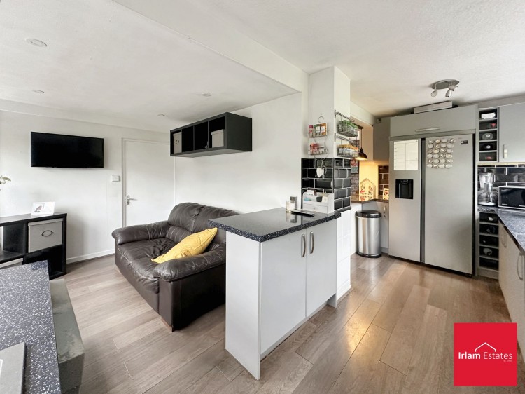 Images for Greenside Drive, Irlam, M44 EAID:3405264228 BID:2714ea13-4875-41c2-9250-130c9b5cb2ff