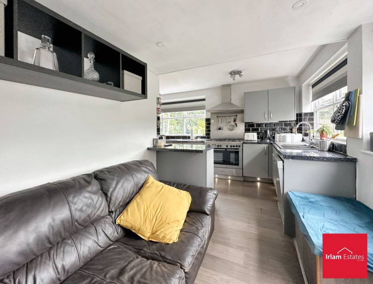 Images for Greenside Drive, Irlam, M44 EAID:3405264228 BID:2714ea13-4875-41c2-9250-130c9b5cb2ff