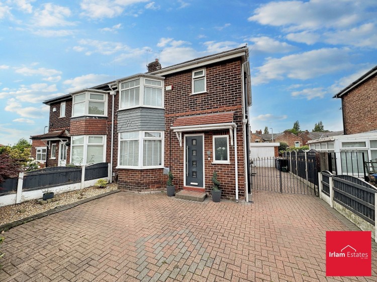 Images for Laburnum Avenue, Eccles, M30 EAID:3405264228 BID:2714ea13-4875-41c2-9250-130c9b5cb2ff