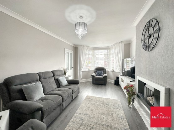Images for Laburnum Avenue, Eccles, M30 EAID:3405264228 BID:2714ea13-4875-41c2-9250-130c9b5cb2ff