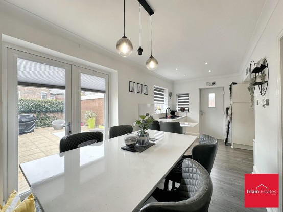 Images for Laburnum Avenue, Eccles, M30 EAID:3405264228 BID:2714ea13-4875-41c2-9250-130c9b5cb2ff
