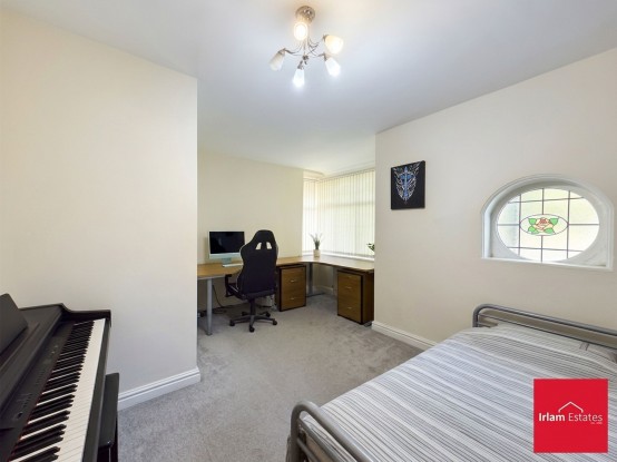 Images for Brook Grove, Irlam, M44 EAID:3405264228 BID:2714ea13-4875-41c2-9250-130c9b5cb2ff