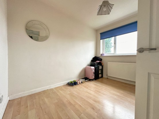 Images for Riverside Avenue, Irlam, M44 EAID:3405264228 BID:2714ea13-4875-41c2-9250-130c9b5cb2ff