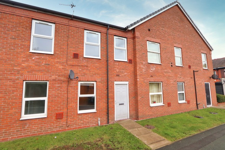 Images for Liverpool Road, Cadishead, M44 EAID:3405264228 BID:2714ea13-4875-41c2-9250-130c9b5cb2ff