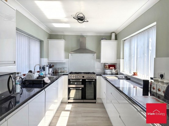 Images for Woodlands Avenue, Irlam, M44 EAID:3405264228 BID:2714ea13-4875-41c2-9250-130c9b5cb2ff