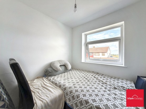 Images for Rose Avenue, Irlam, M44 EAID:3405264228 BID:2714ea13-4875-41c2-9250-130c9b5cb2ff