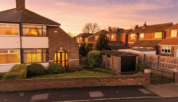 Images for Lyndon Road, Irlam, M44 EAID:3405264228 BID:2714ea13-4875-41c2-9250-130c9b5cb2ff