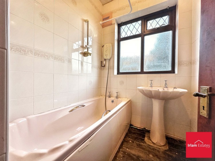 Images for Lyndon Road, Irlam, M44 EAID:3405264228 BID:2714ea13-4875-41c2-9250-130c9b5cb2ff