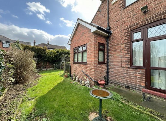 Images for Lyndon Road, Irlam, M44 EAID:3405264228 BID:2714ea13-4875-41c2-9250-130c9b5cb2ff