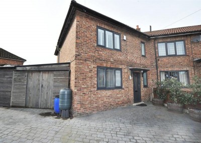 Victory Road, Cadishead, M44 - EAID:3405264228, BID:2714ea13-4875-41c2-9250-130c9b5cb2ff