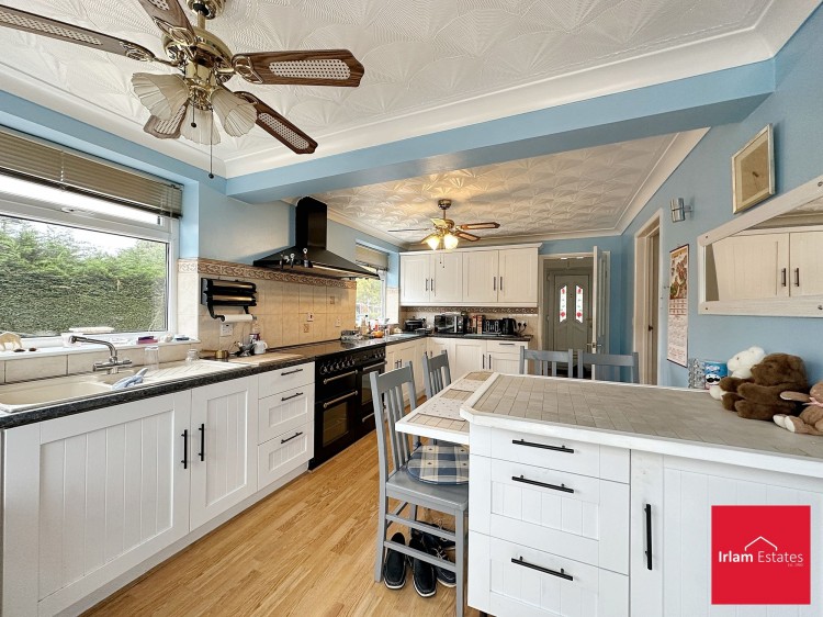 Images for Somerset Close, Cadishead, M44 EAID:3405264228 BID:2714ea13-4875-41c2-9250-130c9b5cb2ff