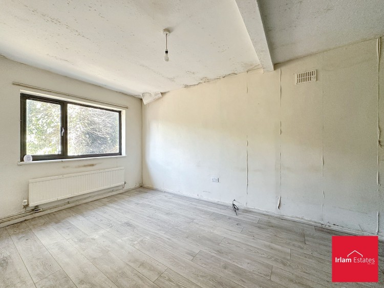 Images for Ratcliffe Avenue, Irlam, M44 EAID:3405264228 BID:2714ea13-4875-41c2-9250-130c9b5cb2ff