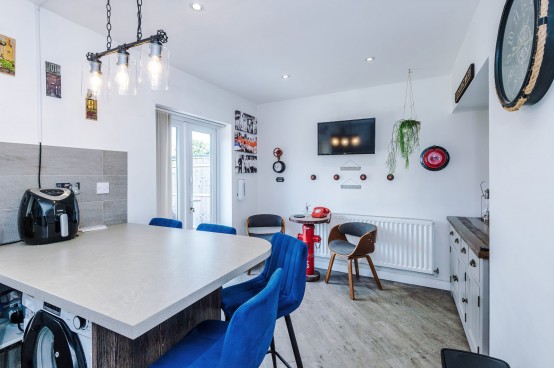 Images for Sandiway, Irlam, M44 EAID:3405264228 BID:2714ea13-4875-41c2-9250-130c9b5cb2ff