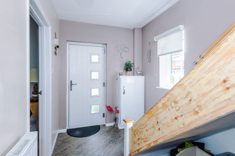 Images for Sandiway, Irlam, M44 EAID:3405264228 BID:2714ea13-4875-41c2-9250-130c9b5cb2ff