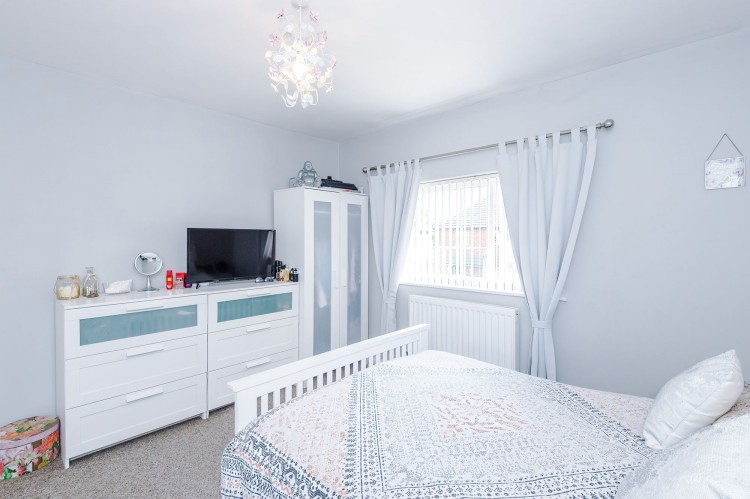 Images for Sandiway, Irlam, M44 EAID:3405264228 BID:2714ea13-4875-41c2-9250-130c9b5cb2ff