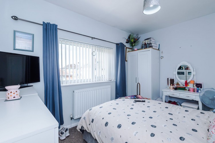 Images for Sandiway, Irlam, M44 EAID:3405264228 BID:2714ea13-4875-41c2-9250-130c9b5cb2ff