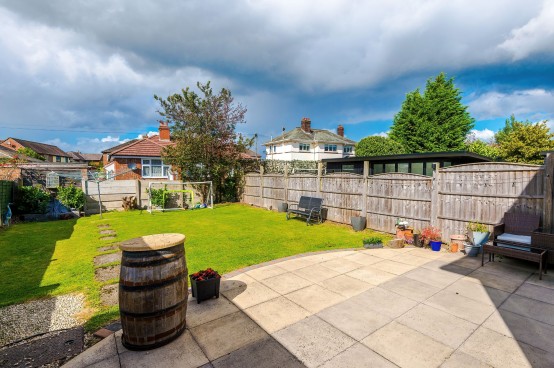 Images for Sandiway, Irlam, M44 EAID:3405264228 BID:2714ea13-4875-41c2-9250-130c9b5cb2ff