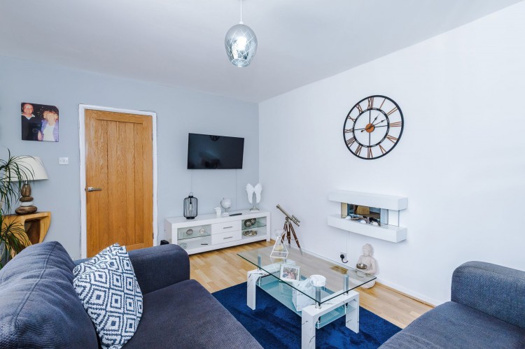 Images for Sandiway, Irlam, M44 EAID:3405264228 BID:2714ea13-4875-41c2-9250-130c9b5cb2ff