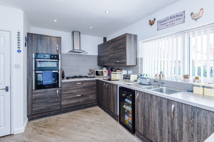 Images for Sandiway, Irlam, M44 EAID:3405264228 BID:2714ea13-4875-41c2-9250-130c9b5cb2ff